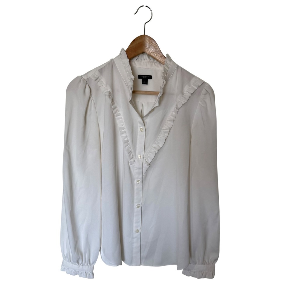 Ann Taylor Ruffle Blouse Women MP Ivory Excellent‎ Long Sleeve Button Up Top